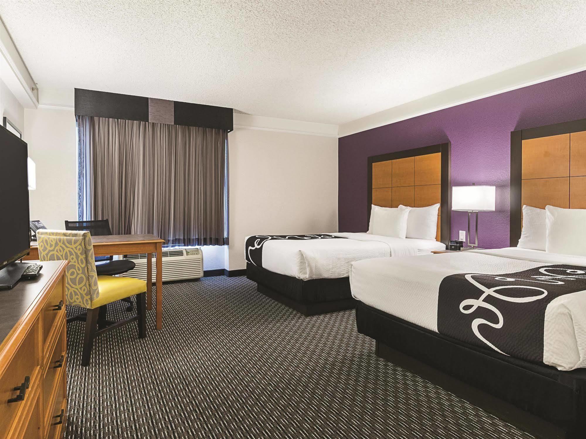La Quinta Inn & Suites By Wyndham Ontario Airport Exterior foto